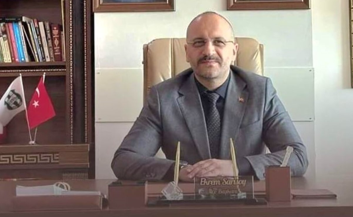 MHP Küçükçekmece İlçe Başkanı Ekrem Sarısoy’dan 24 Kasım Öğretmenler Günü Mesajı