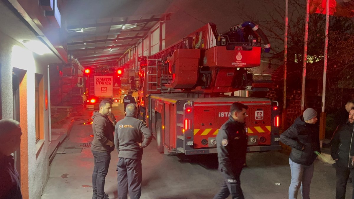 Küçükçekmece’de Trafo Bakımı Sırasında Patlama: 2 İşçi Ağır Yaralandı