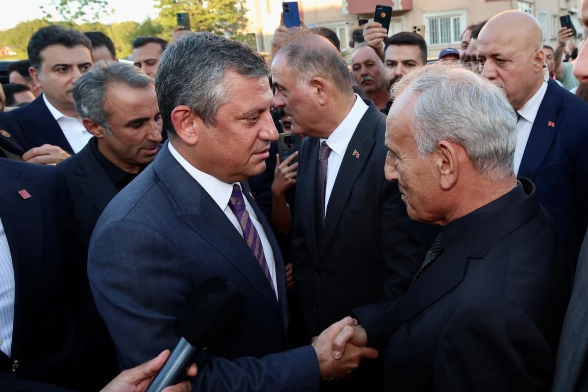 Özgür Özel'den Muharrem Programında Dikkat Çeken Açıklamalar