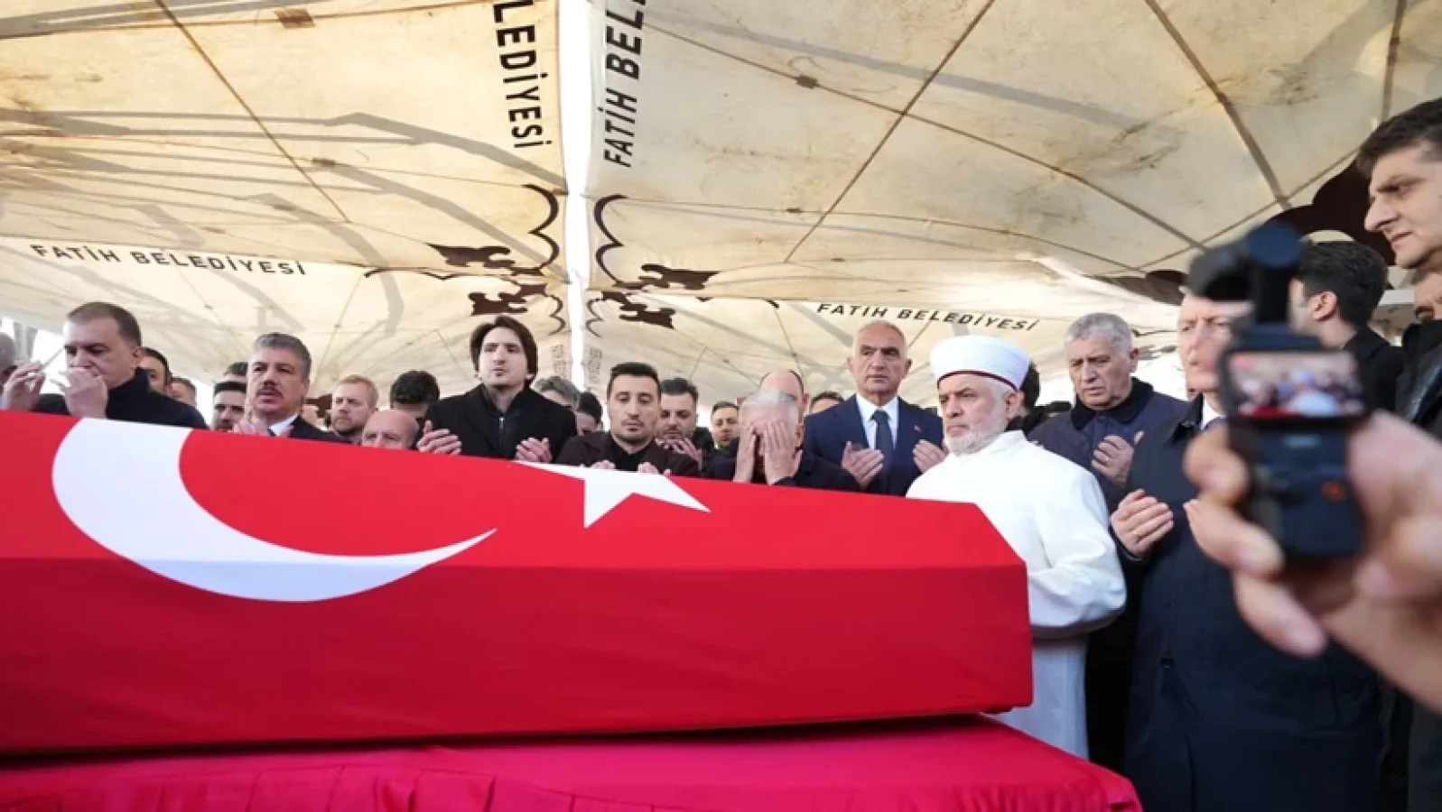 TÜRKİYE İLBER ORTAYLI’YA VEDA ETTİ