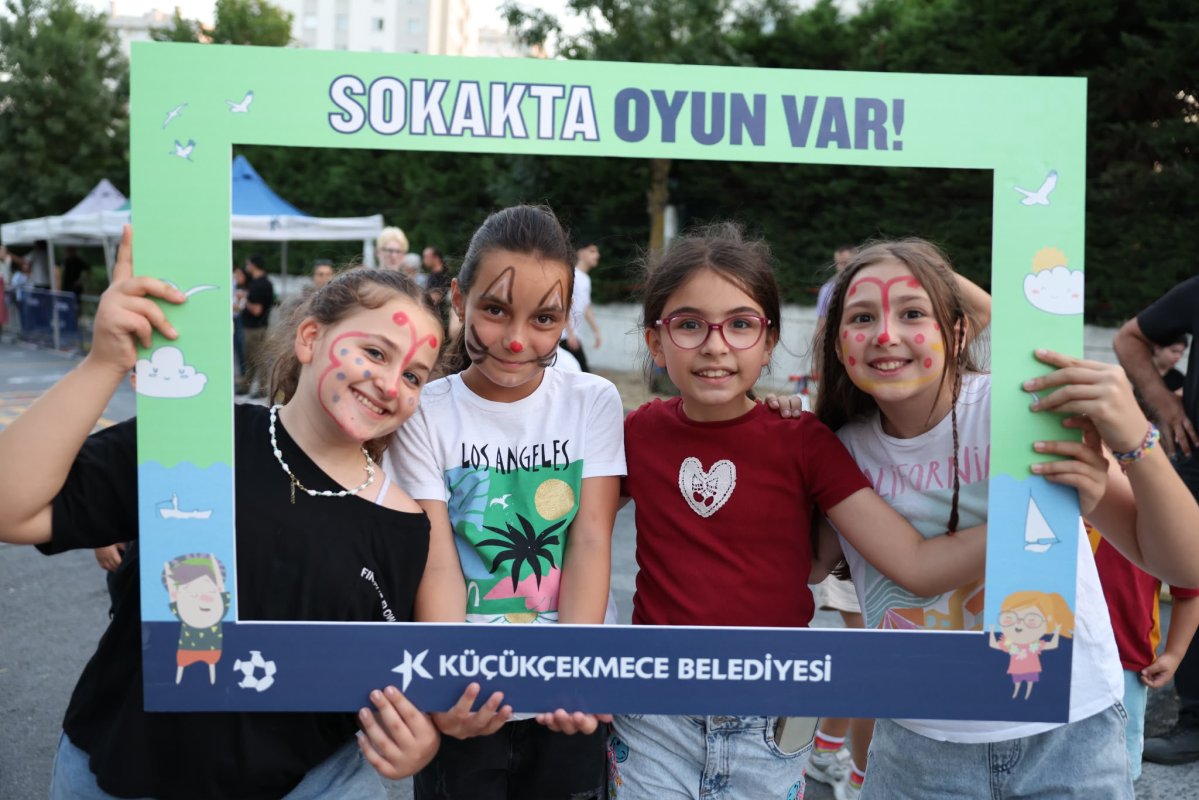 Küçükçekmece'de Çocukların Yaz Neşesi Başladı! 