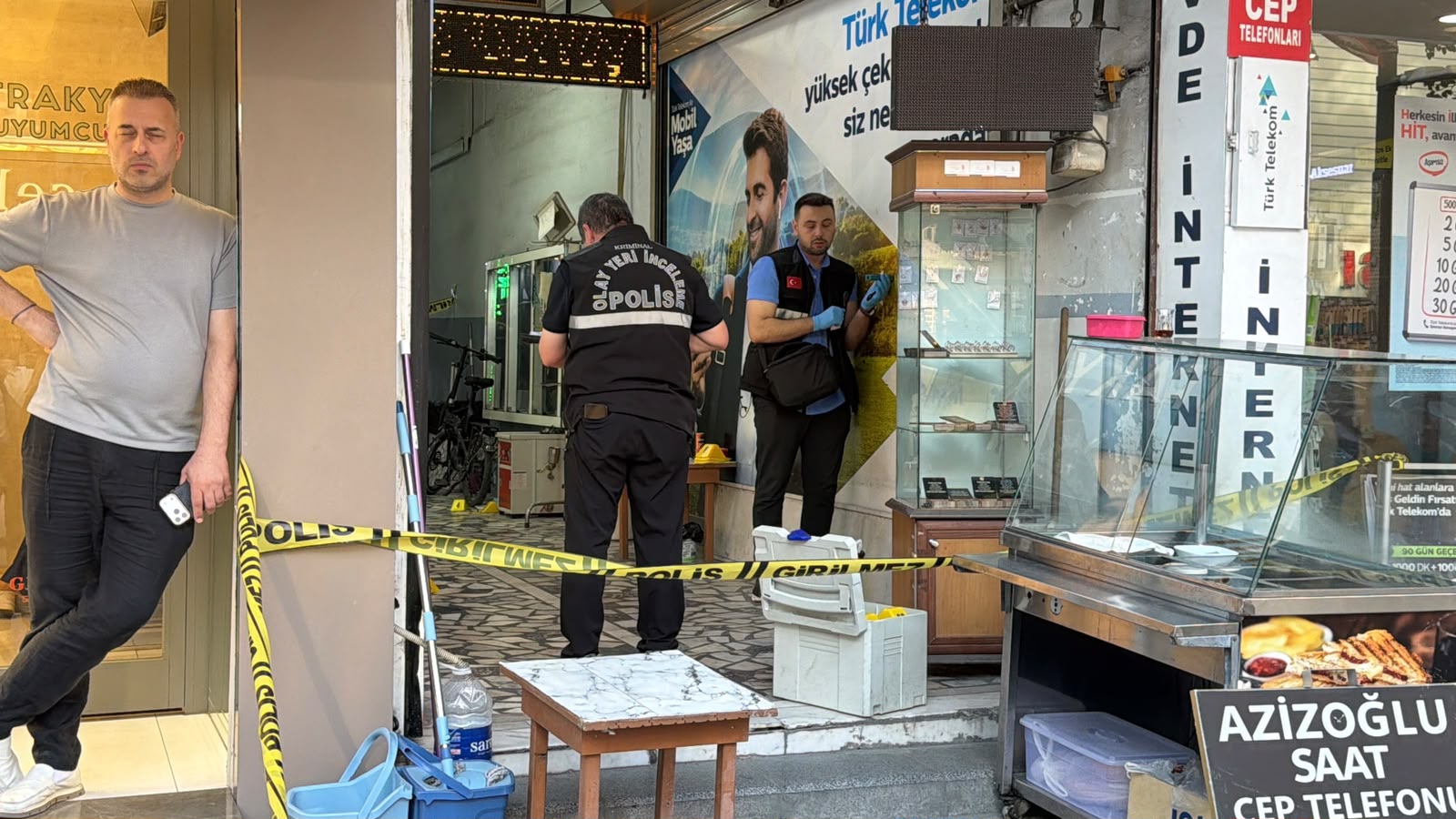 Sefaköy’de gümüşçü dükkânına silahlı saldırı: Şüpheli suçüstü yakalandı